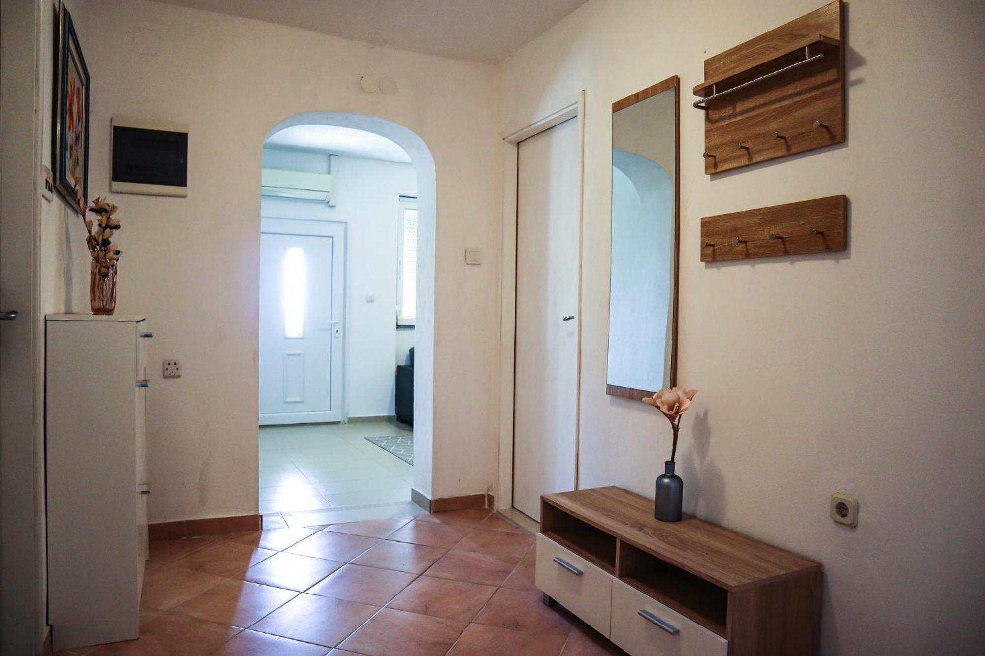 Holiday Home Ante With Beautiful Private Garden Nadin Exterior foto
