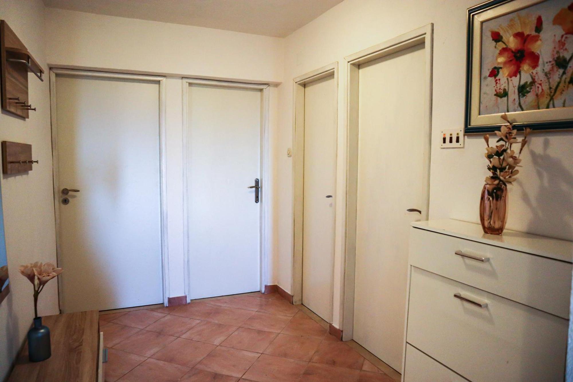 Holiday Home Ante With Beautiful Private Garden Nadin Exterior foto